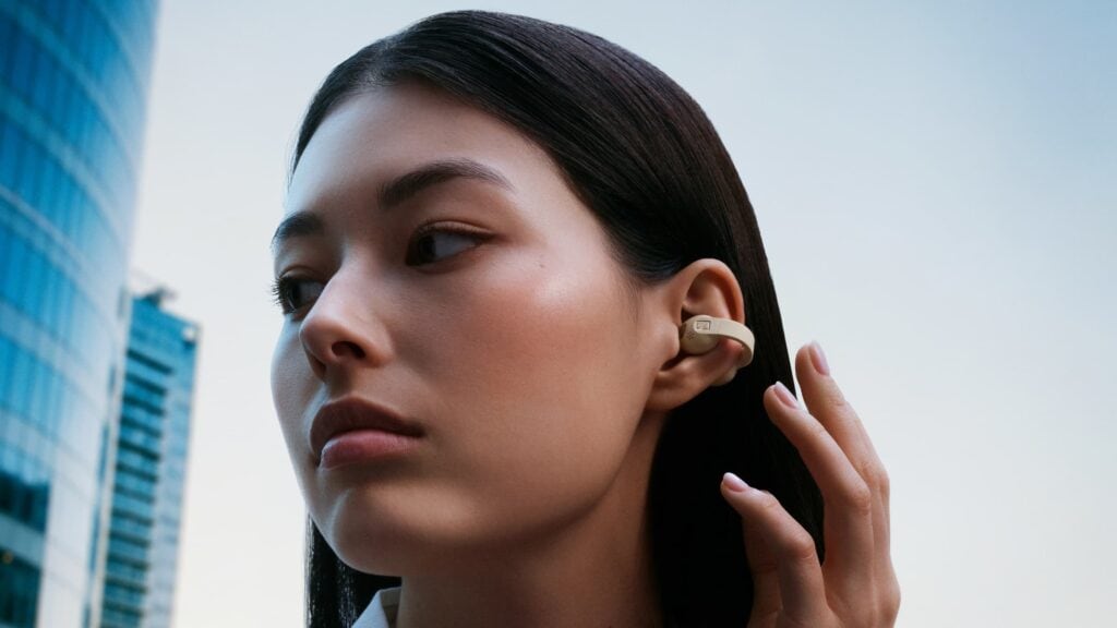 Sennheiser ACCENTUM Clip open ear-hörlurar med flexibel silikonkrok