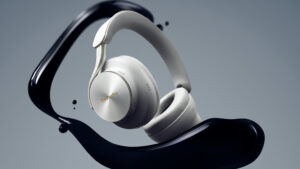 Technics EAH-A1000 trådlösa hörlurar med 40 mm-element och magnetisk vätska